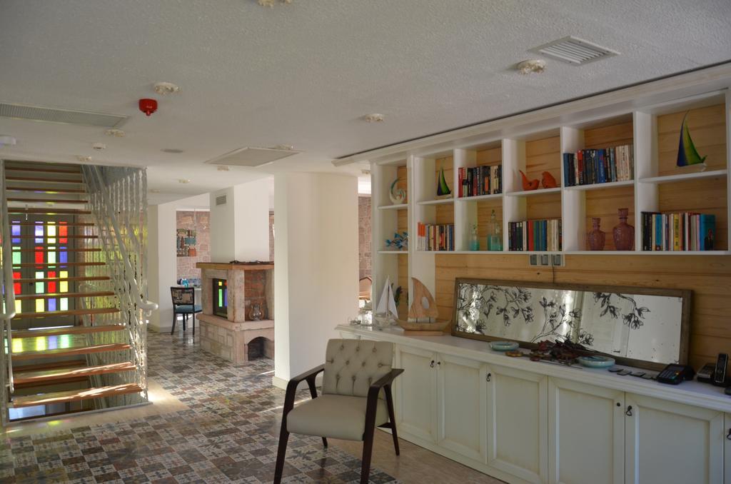 Cunda Fora Hotel Аявали Екстериор снимка