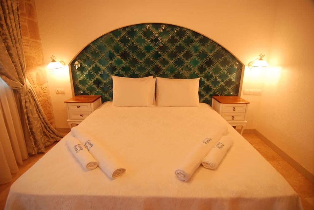 Cunda Fora Hotel Аявали Стая снимка