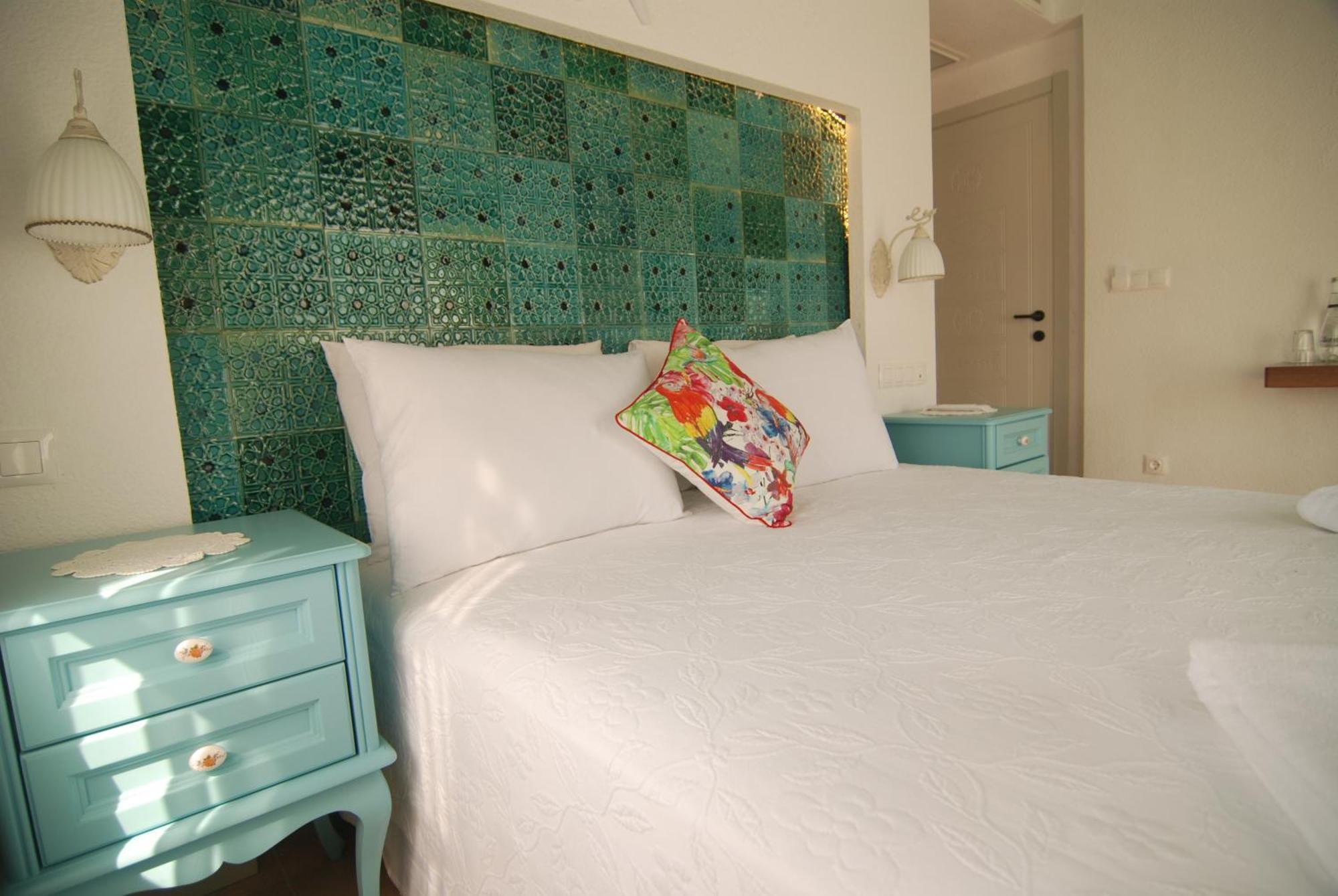 Cunda Fora Hotel Аявали Стая снимка