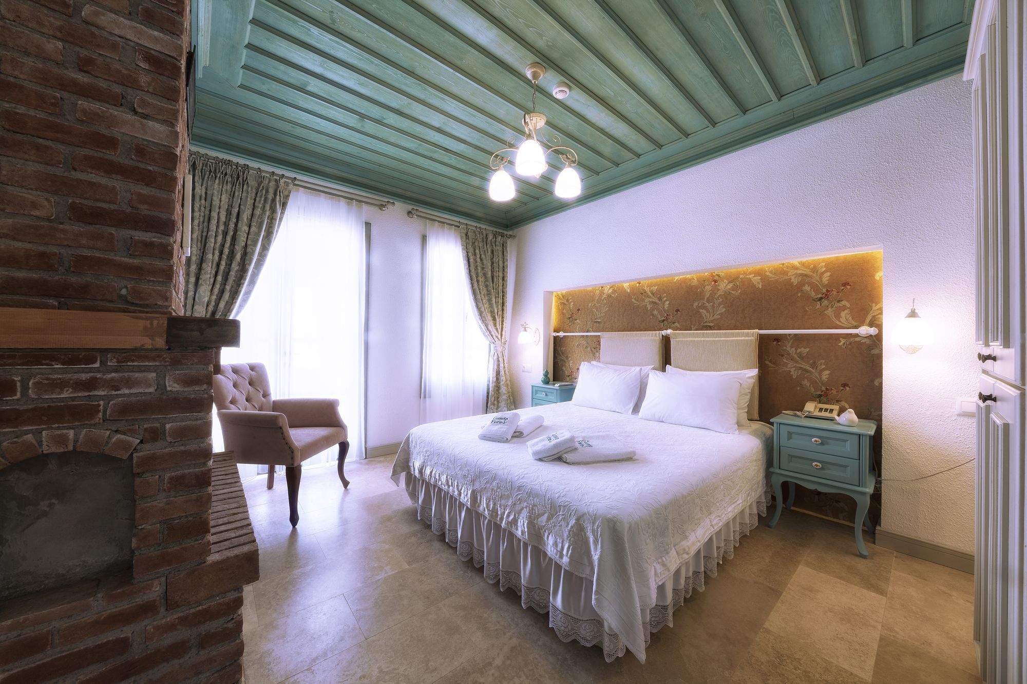 Cunda Fora Hotel Аявали Екстериор снимка