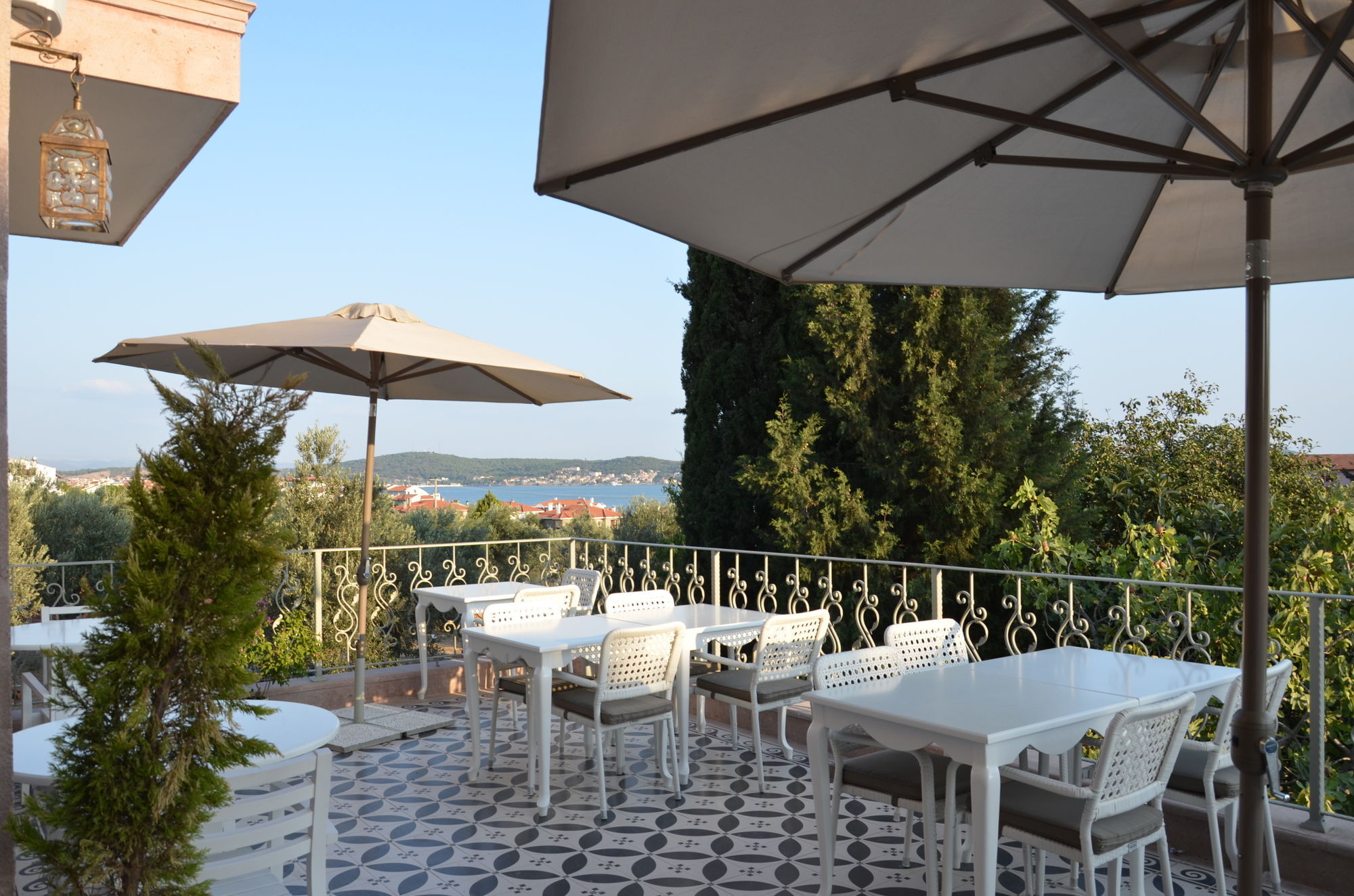Cunda Fora Hotel Аявали Екстериор снимка